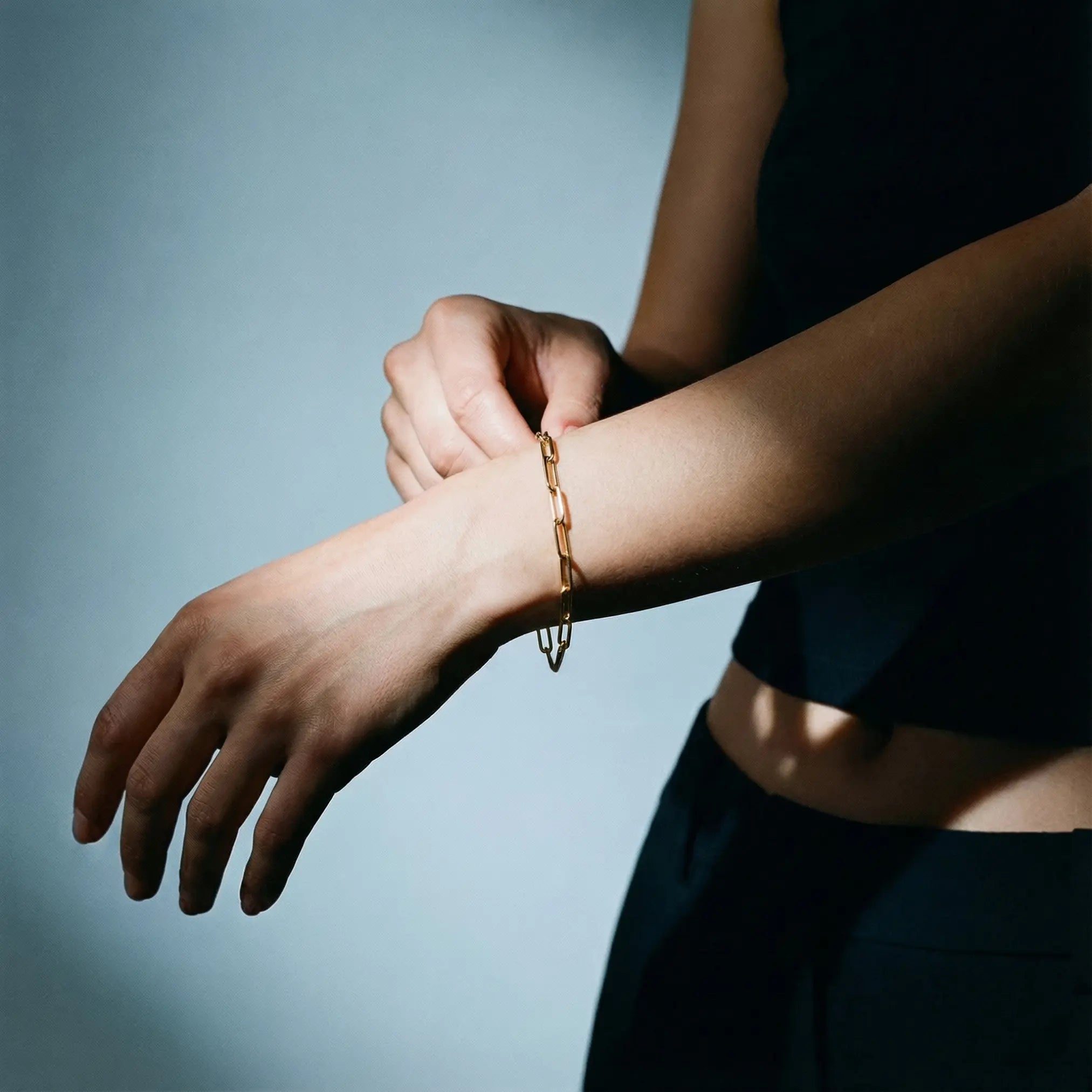Paper Clip Bracelet (Gold)